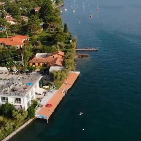 Direttamente Al Lago Apartments Marone Ngoại thất bức ảnh